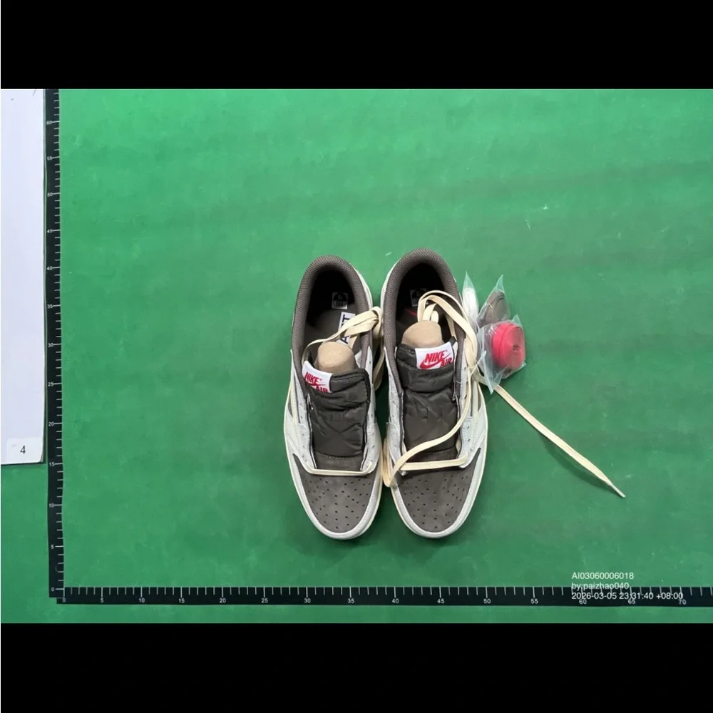 jordan 1 retro low travis scott reverse mocha - Picture 5 of 5